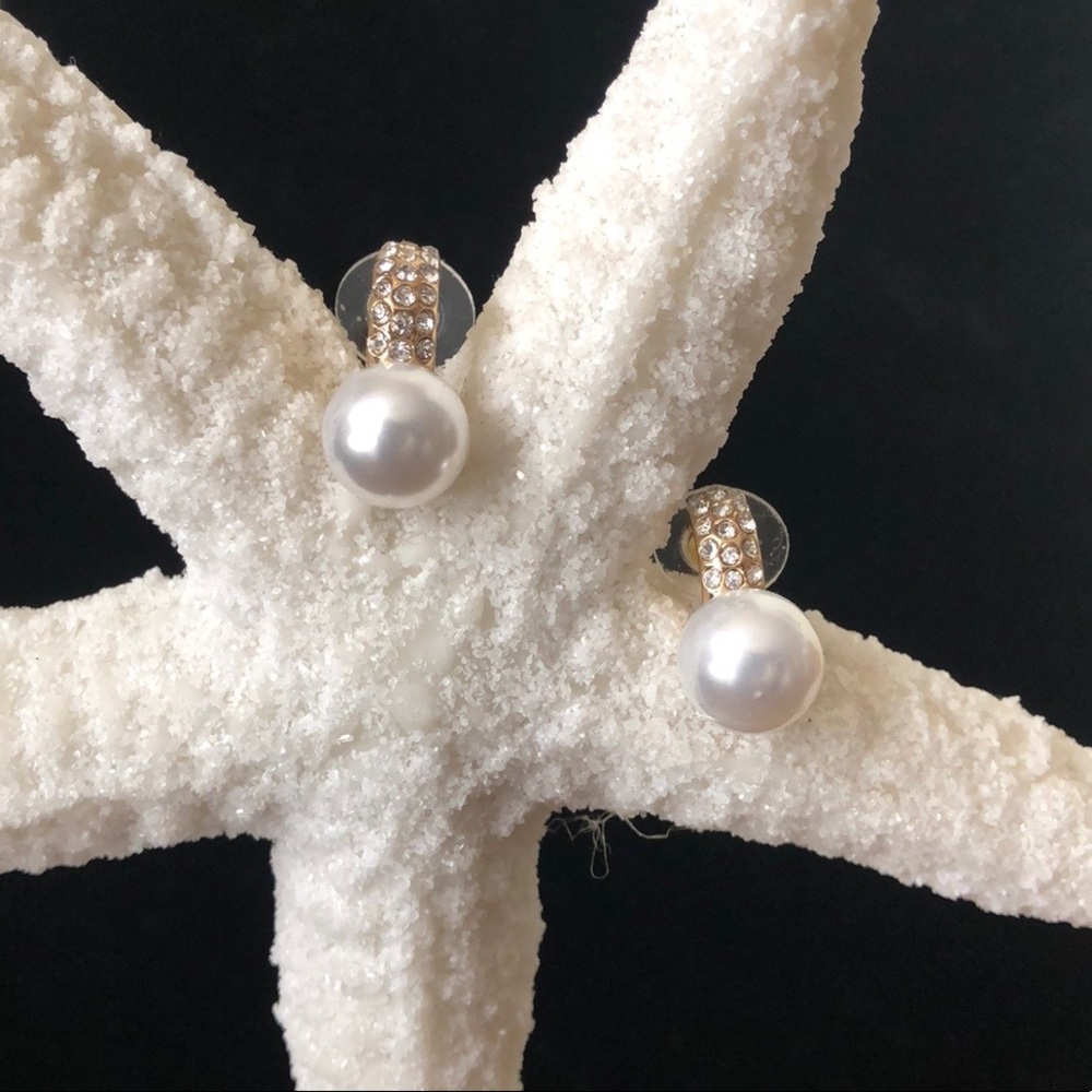Dainty rhinestone and faux pearl post earrings
